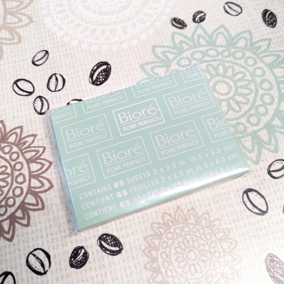 Biore Pore Perfect Blotting Papers - Picture 1 of 2